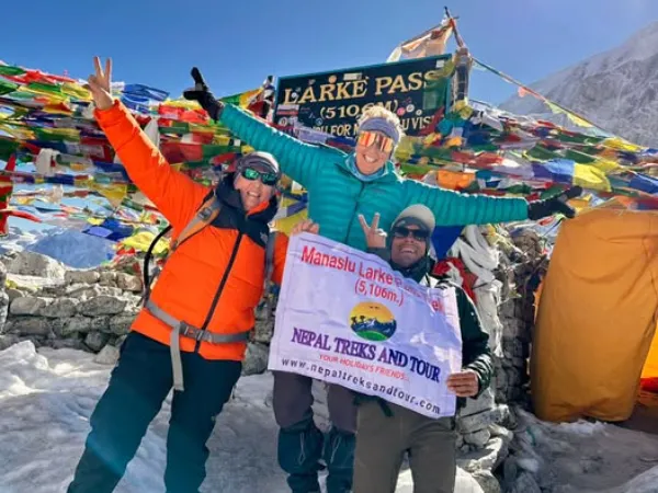 Best Time for Manaslu Circuit Trek