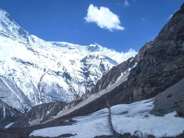 thorong-la-pass-in-autumn