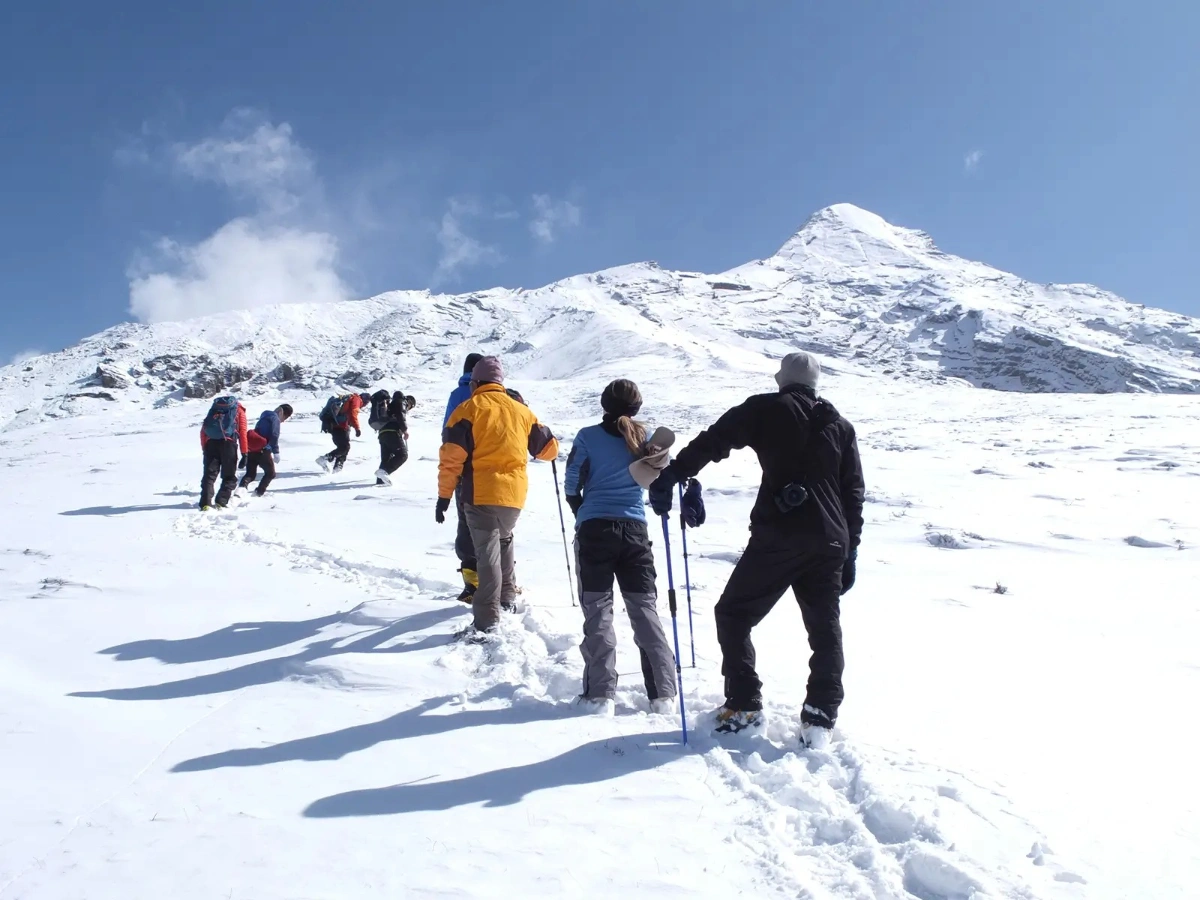 Pisang Peak Climbing
