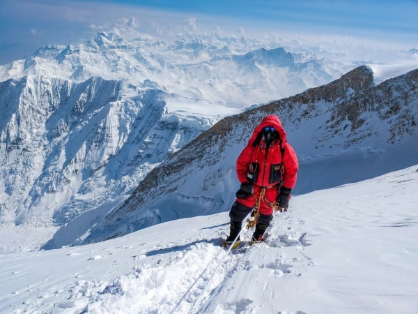 Annapurna South (7,219 m)