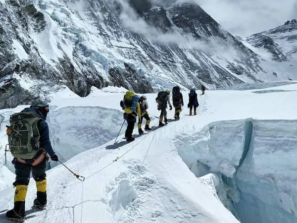 Everest Expeditions 