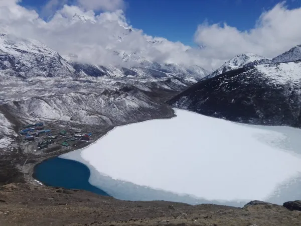 Gokyo Lake 1