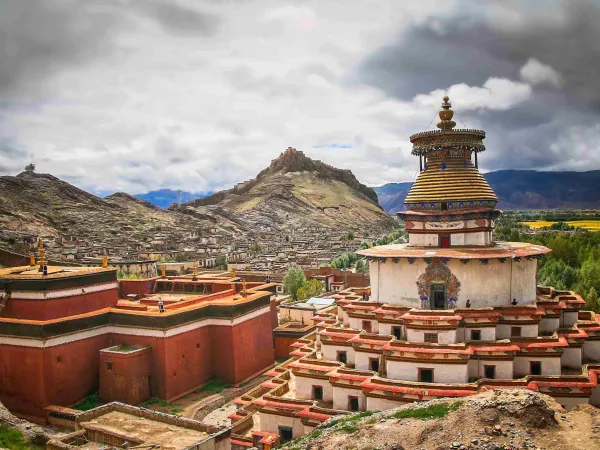 Kumbum Chorten In Gyantse