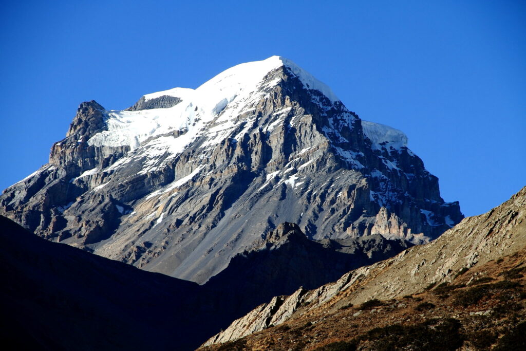 Chulu West Peak 