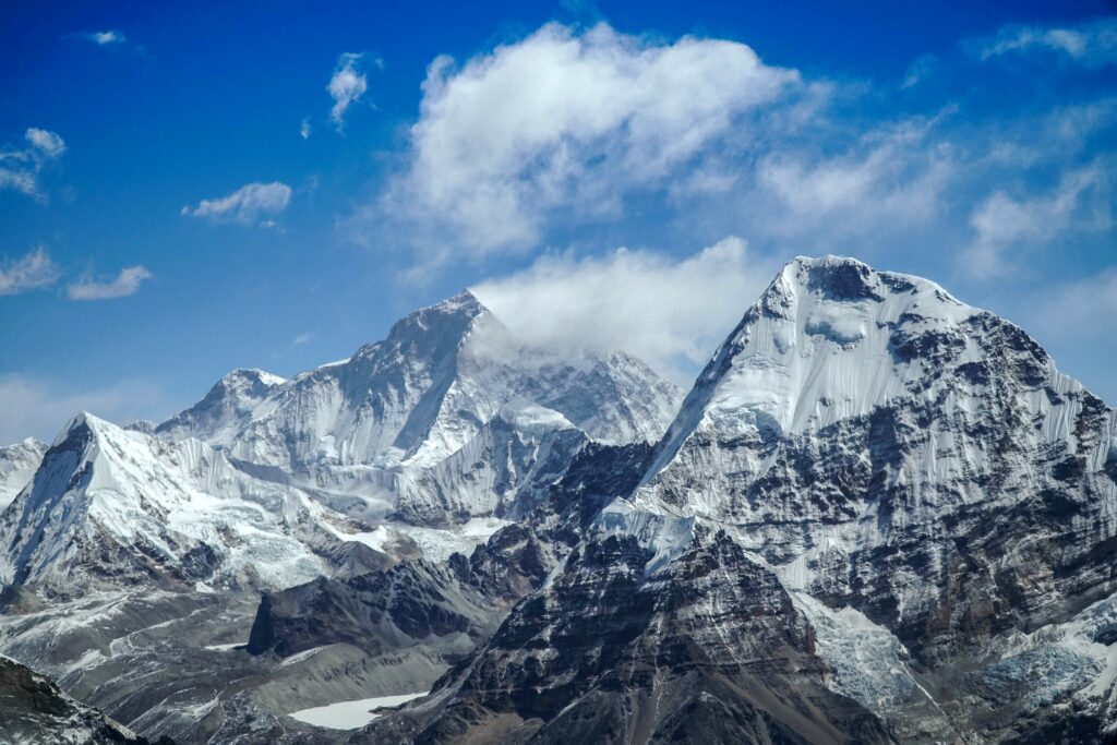 Yala Peak Climbing 