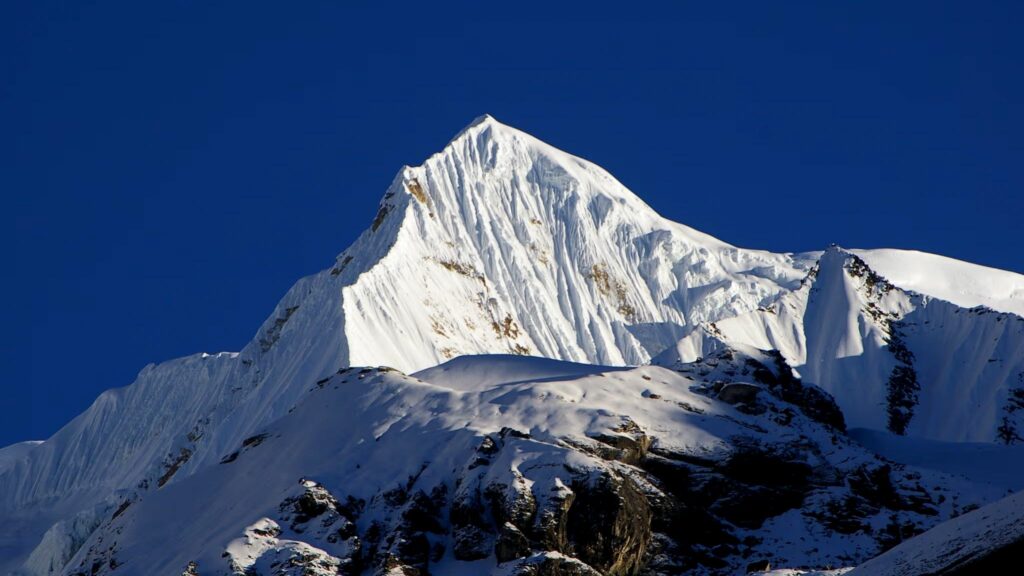 Singu Chuli peak Climb